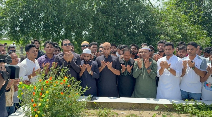 শহীদ ওয়াসিমের বাড়িতে ছাত্রদল, কবর জিয়ারত